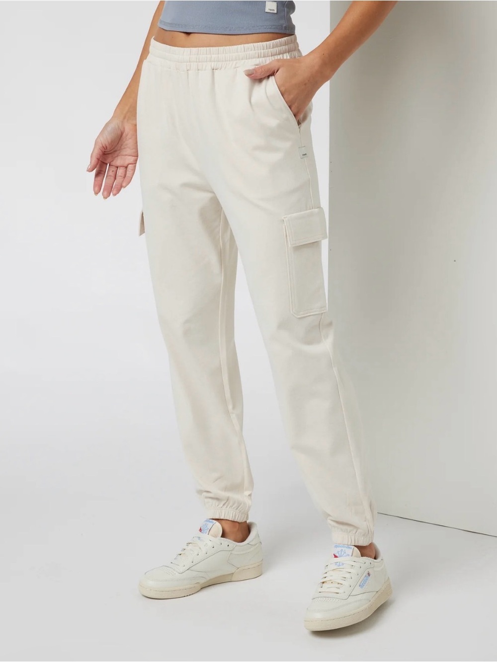 Vuori boyfriend cargo joggers